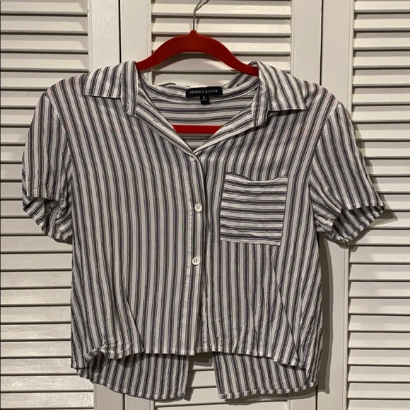 Kendall & Kylie Tops - Pacsun Kendall & Kylie Button Up Striped Blouse